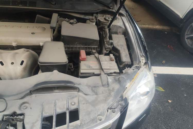 Used Toyota Camry 2011 240G Luxury Anniversary Edition Engine Bay Left