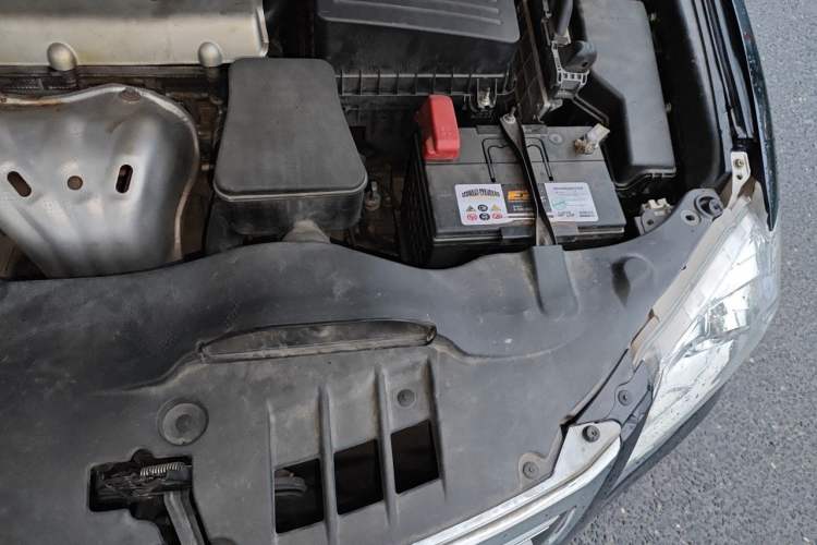 Used Toyota Camry 2011 200G Classic Anniversary Edition Engine Bay Left