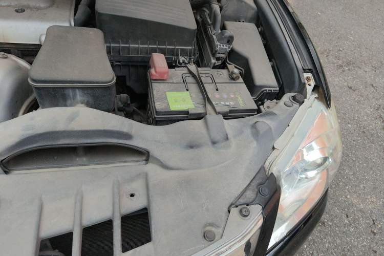 Used Toyota Camry 2011 240G Classic Anniversary Edition Engine Bay Left