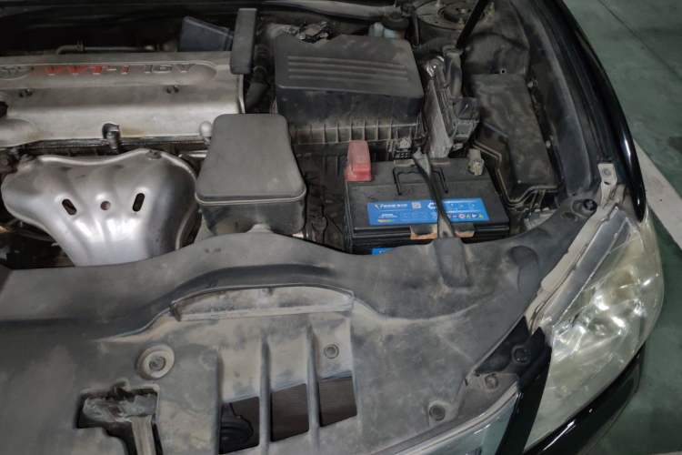 Used Toyota Camry 2011 240G Classic Anniversary Edition Engine Bay Left