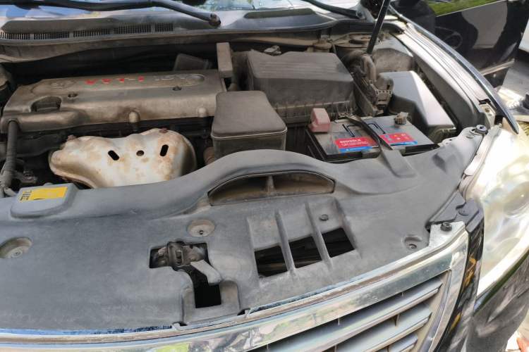 Used Toyota Camry 2011 200G Classic Anniversary Edition Engine Bay Left