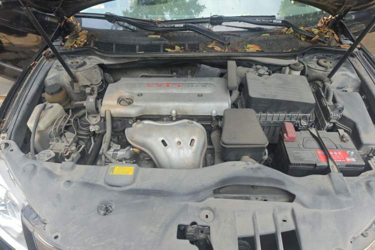 Used Toyota Camry 2011 240G Classic Anniversary Edition Engine Bay
