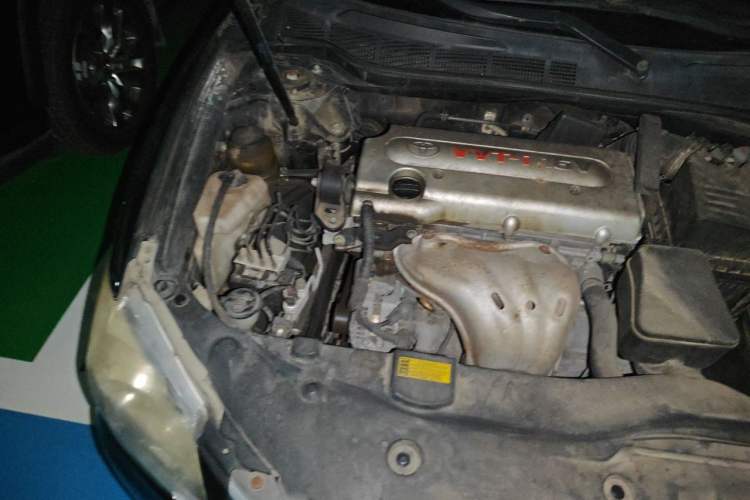 Used Toyota Camry 2011 240G Classic Anniversary Edition Engine Bay Right