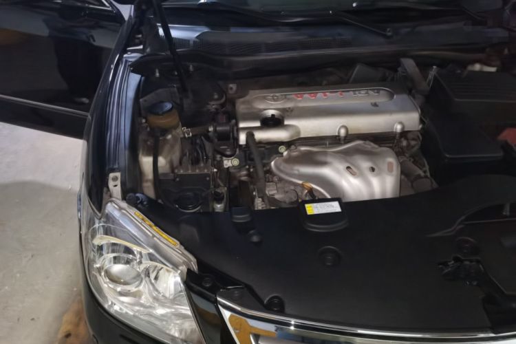 Used Toyota Camry 2011 240G Luxury Anniversary Edition Engine Bay Right