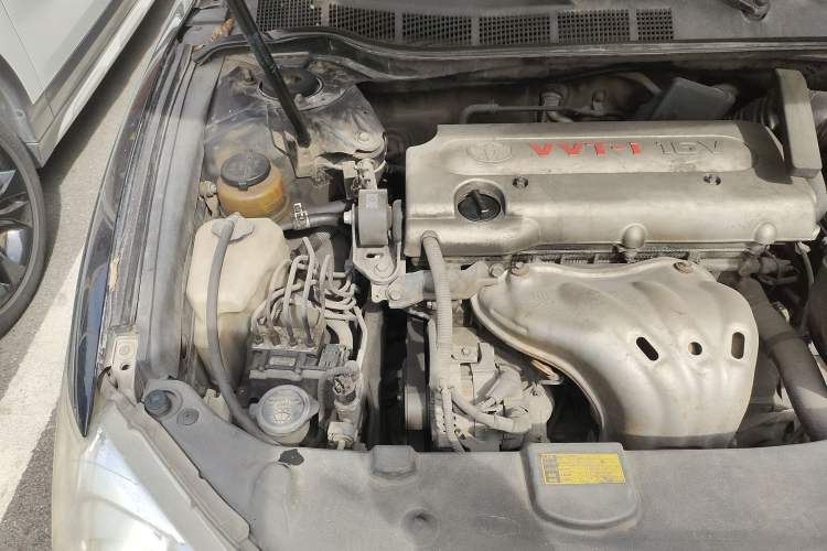 Used Toyota Camry 2011 240G Classic Anniversary Edition Engine Bay Right