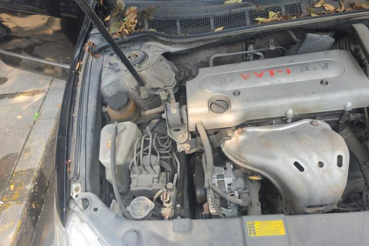 Used Toyota Camry 2011 240G Classic Anniversary Edition Engine Bay Right