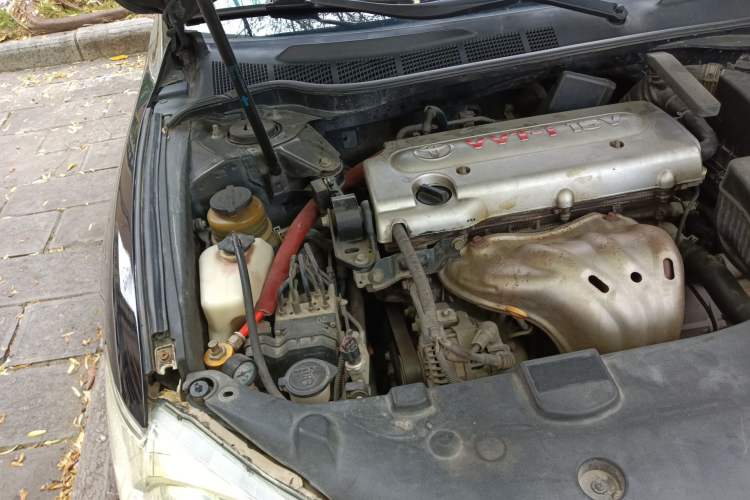 Used Toyota Camry 2011 240G Luxury Anniversary Edition Engine Bay Right