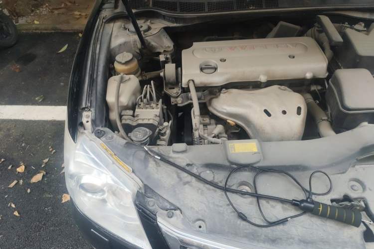 Used Toyota Camry 2011 240G Luxury Anniversary Edition Engine Bay Right