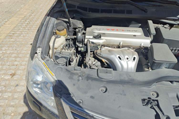 Used Toyota Camry 2011 240G Luxury Anniversary Edition Engine Bay Right