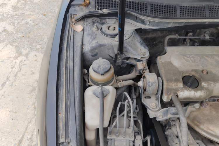 Used Toyota Camry 2011 200G Classic Anniversary Edition Engine Bay Right