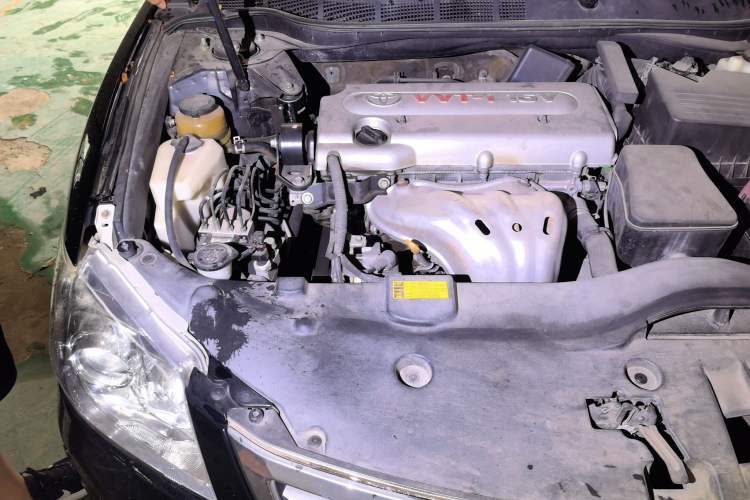 Used Toyota Camry 2011 240G Classic Anniversary Edition Engine Bay Right