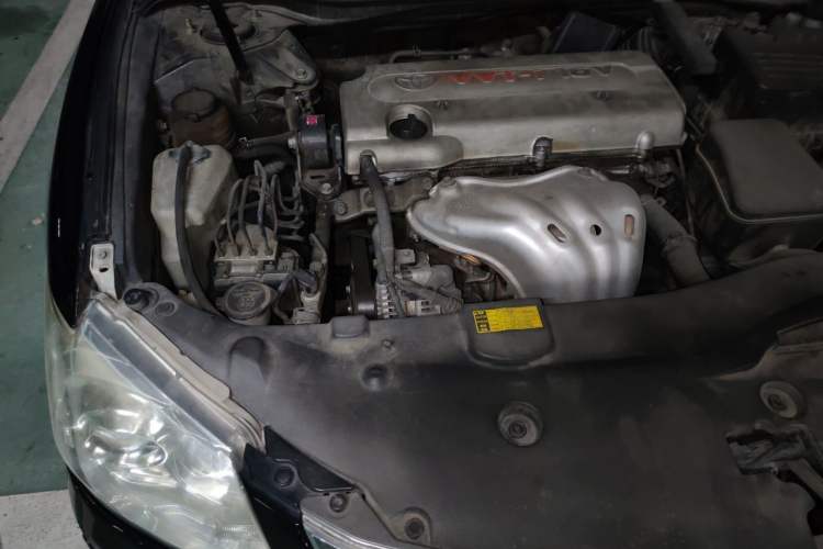 Used Toyota Camry 2011 240G Classic Anniversary Edition Engine Bay Right