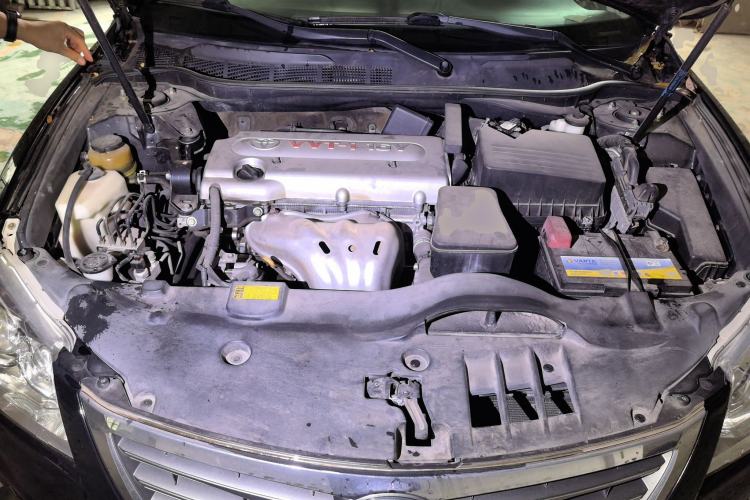 Used Toyota Camry 2011 240G Classic Anniversary Edition Engine Bay