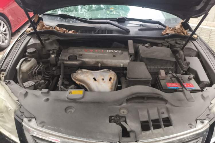 Used Toyota Camry 2011 200G Classic Anniversary Edition Engine Bay