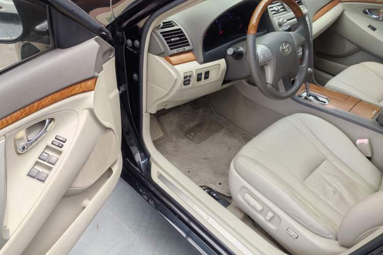 Used Toyota Camry 2011 200G Classic Anniversary Edition Exterior 8
