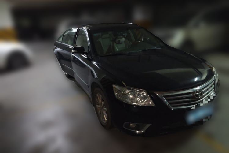 Used Toyota Camry 2011 200G Luxury Anniversary Edition Front Right 45 Deg