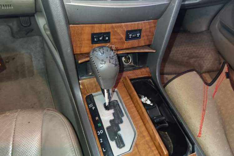 Used Toyota Camry 2011 200G Classic Anniversary Edition Gear Lever