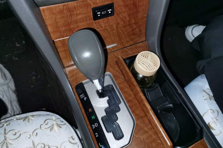 Used Toyota Camry 2011 200E Elite Sunroof Edition Gear Lever
