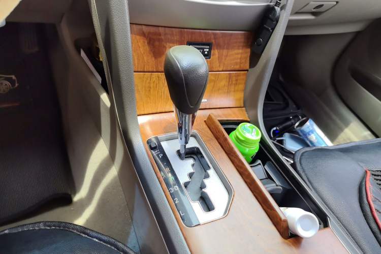 Used Toyota Camry 2011 200E Elite Sunroof Edition Gear Lever