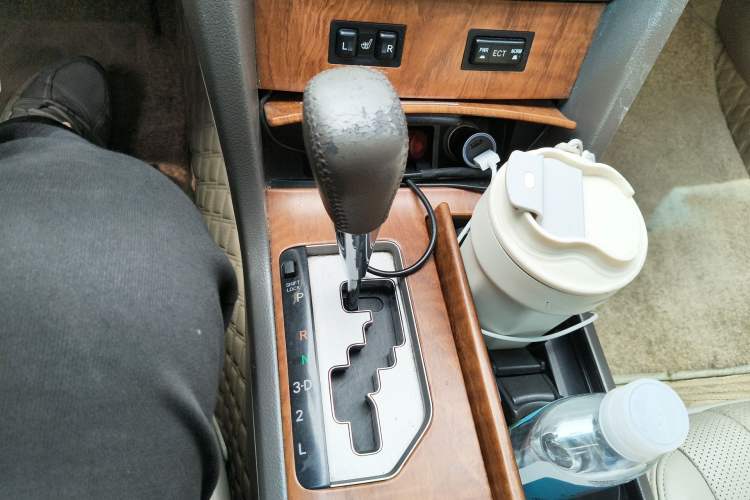 Used Toyota Camry 2011 200G Classic Anniversary Edition Gear Lever