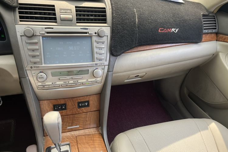 Used Toyota Camry 2011 200G Classic Anniversary Edition Gear Lever