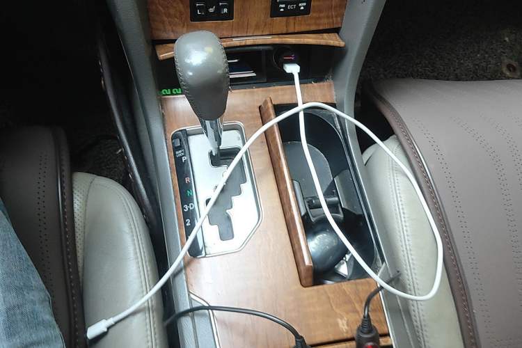 Used Toyota Camry 2011 200G Classic Anniversary Edition Gear Lever