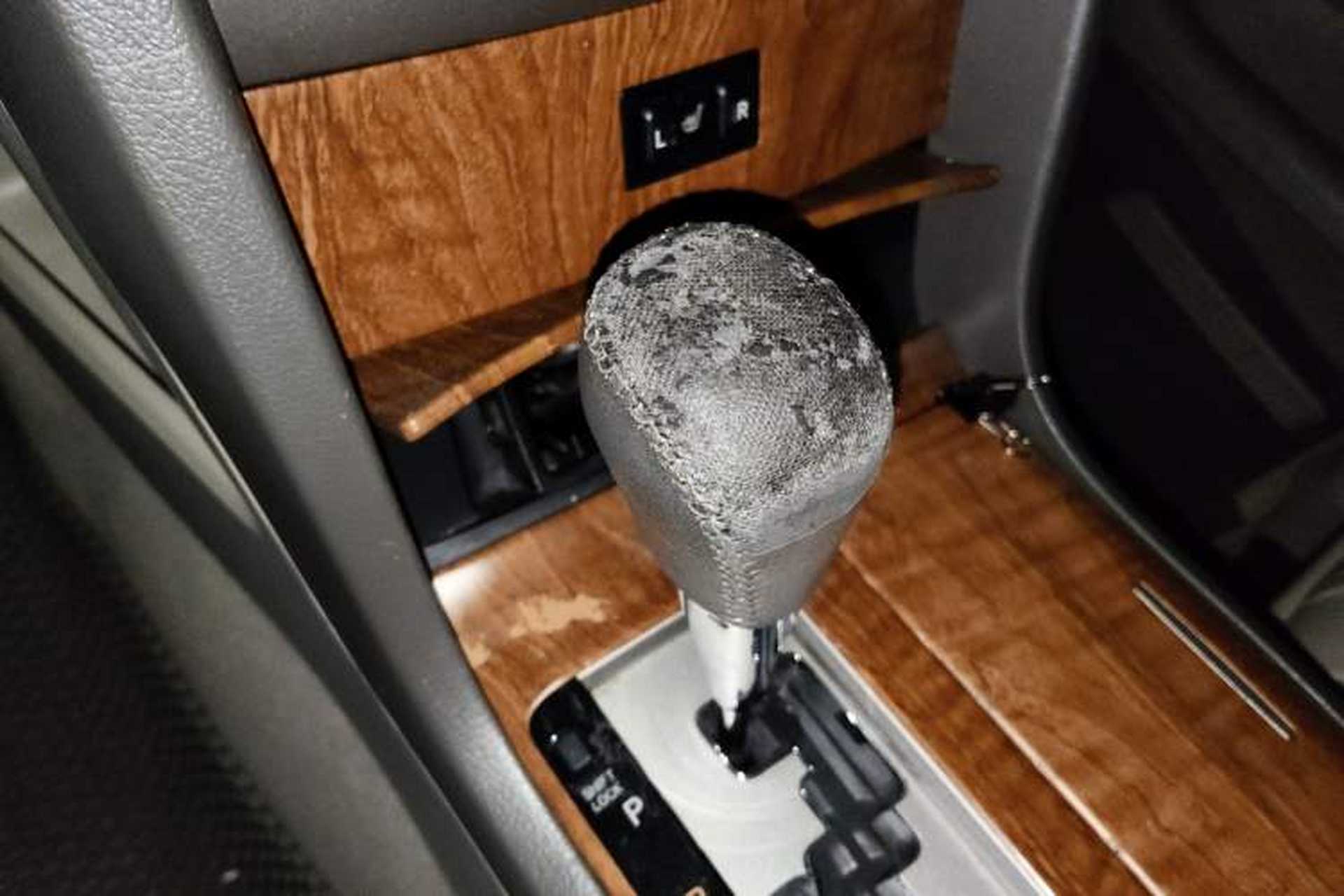 Used Toyota Camry 2011 240G Classic Anniversary Edition Gear Lever