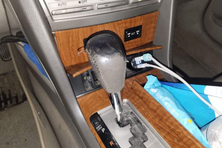 Used Toyota Camry 2011 200G Classic Anniversary Edition Gear Lever