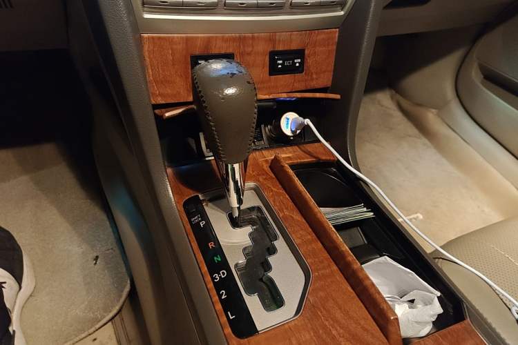Used Toyota Camry 2011 200G Classic Anniversary Edition Gear Lever