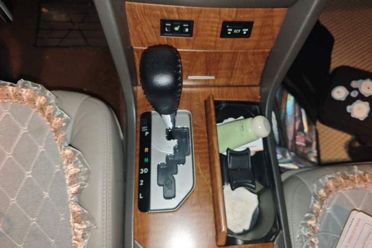 Used Toyota Camry 2011 200G Classic Anniversary Edition Gear Lever