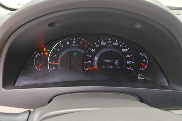 Used Toyota Camry 2011 240G Classic Anniversary Edition Instrument Cluster
