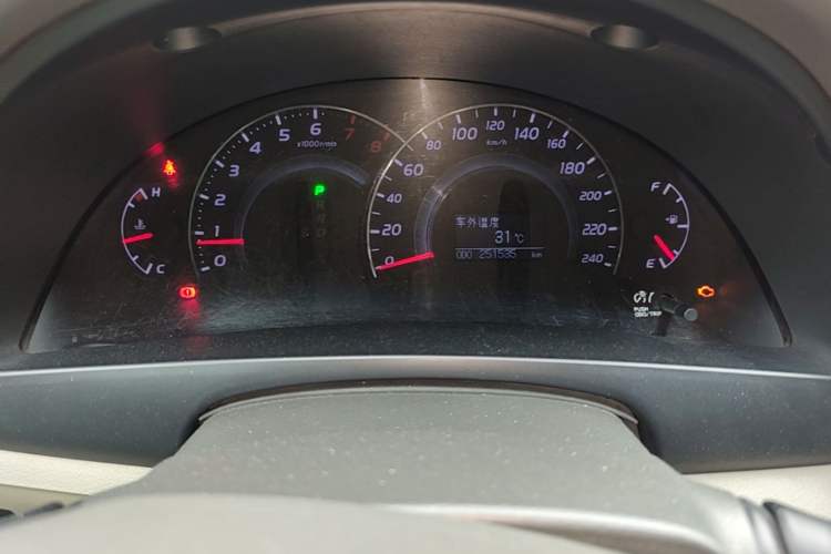 Used Toyota Camry 2011 240G Classic Anniversary Edition Instrument Cluster