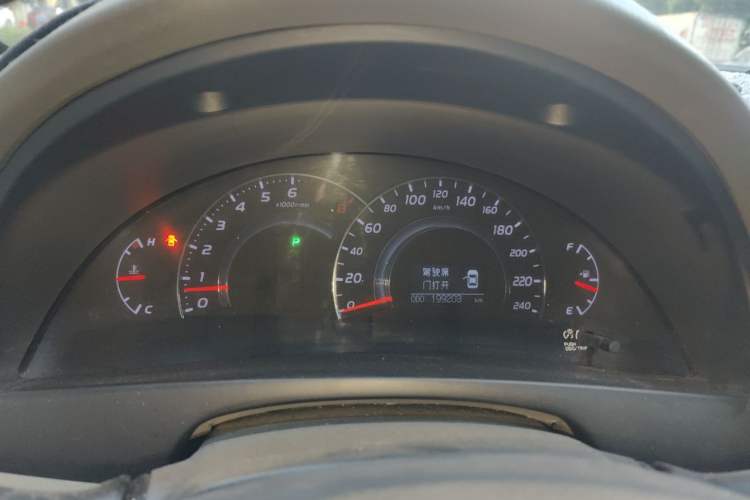 Used Toyota Camry 2011 240G Luxury Anniversary Edition Instrument Cluster