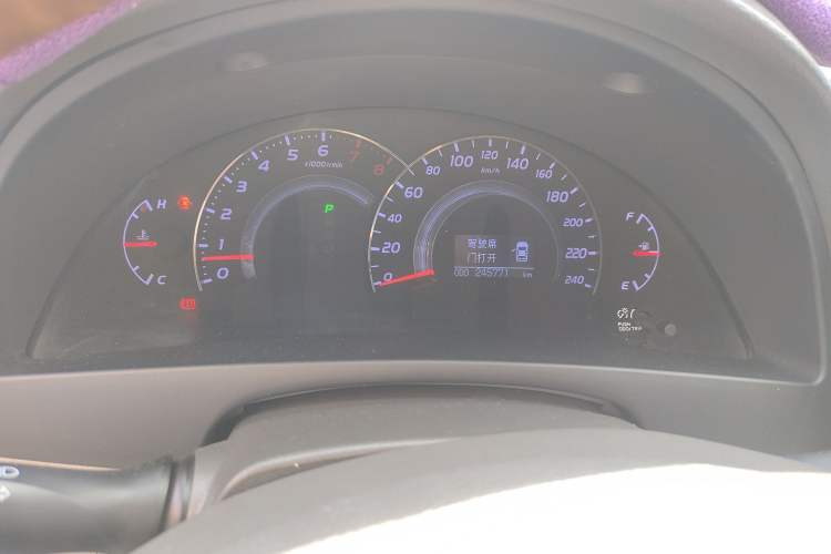 Used Toyota Camry 2011 240G Classic Anniversary Edition Instrument Cluster