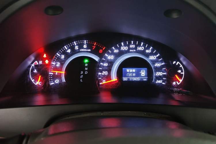 Used Toyota Camry 2011 200G Classic Anniversary Edition Instrument Cluster