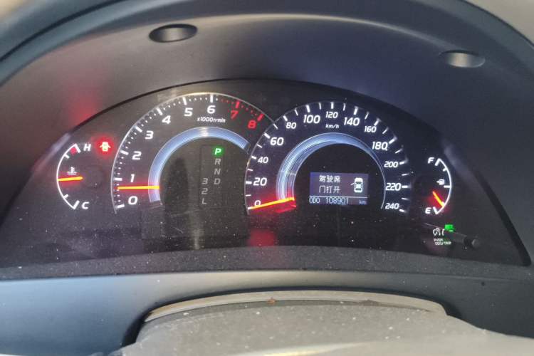 Used Toyota Camry 2011 200G Classic Anniversary Edition Instrument Cluster