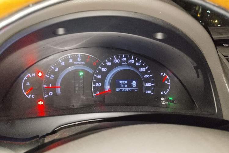 Used Toyota Camry 2011 200G Classic Anniversary Edition Instrument Cluster
