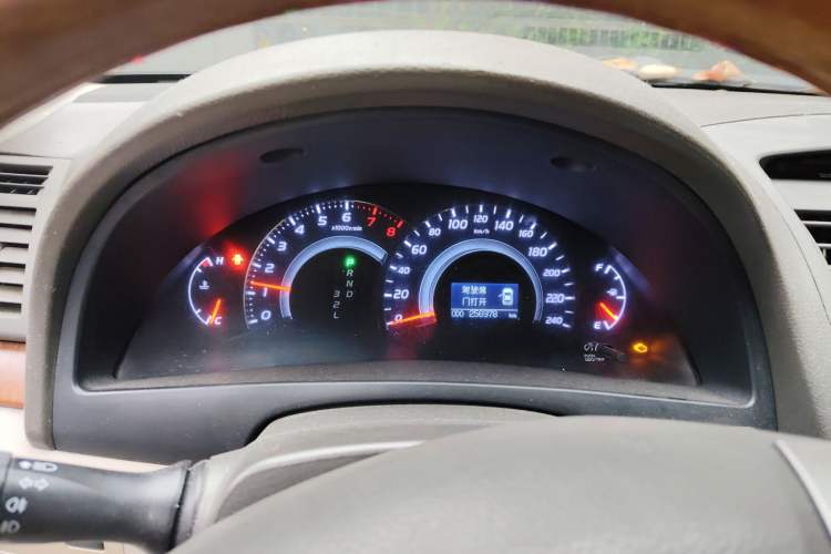 Used Toyota Camry 2011 200G Classic Anniversary Edition Instrument Cluster
