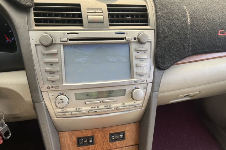 Used Toyota Camry 2011 200G Classic Anniversary Edition Interior 6