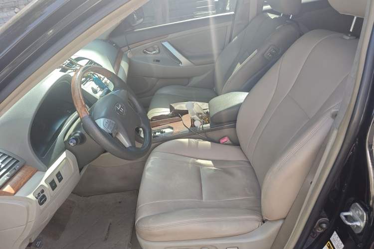 Used Toyota Camry 2011 240G Classic Anniversary Edition Left Front Seat