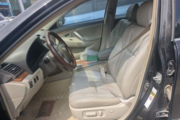 Used Toyota Camry 2011 200G Luxury Anniversary Edition Left Front Seat