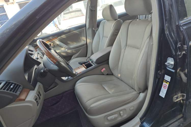 Used Toyota Camry 2011 240G Luxury Anniversary Edition Left Front Seat