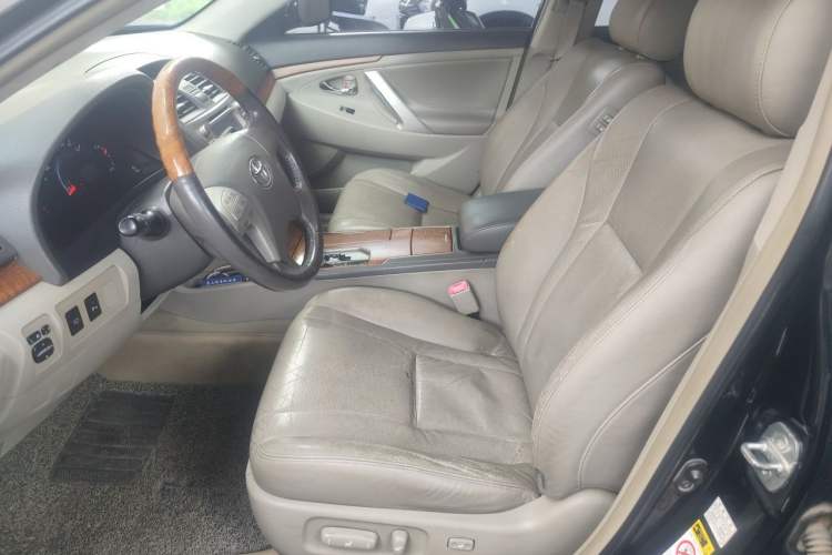 Used Toyota Camry 2011 240G Luxury Anniversary Edition Left Front Seat