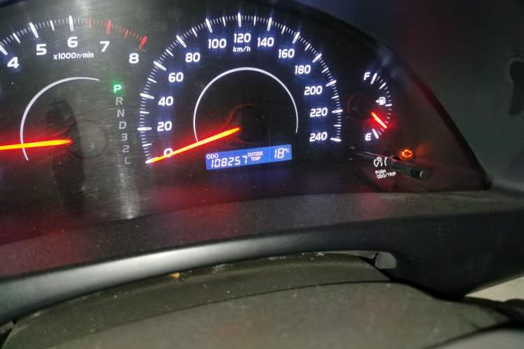 Used Toyota Camry 2011 200E Elite Sunroof Edition Odometer Close Up