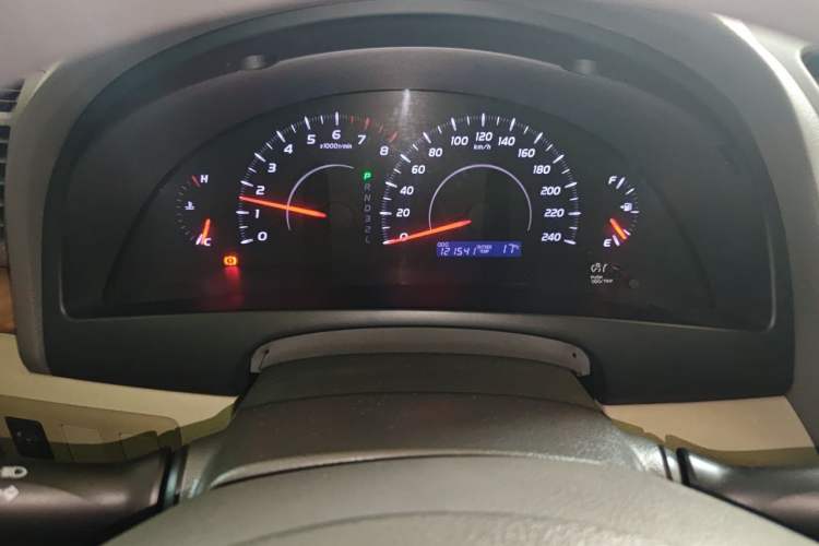 Used Toyota Camry 2011 200E Elite Sunroof Edition Odometer Close Up