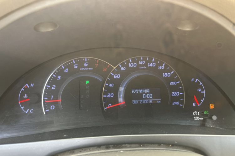 Used Toyota Camry 2011 200G Classic Anniversary Edition Odometer Close Up