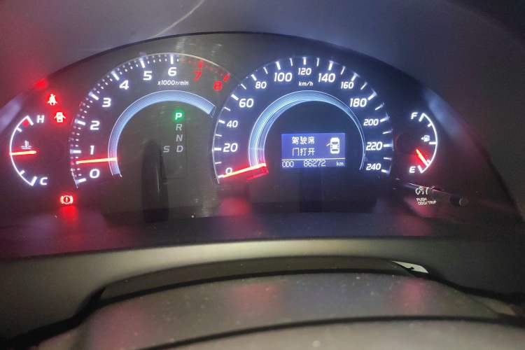 Used Toyota Camry 2011 240G Luxury Anniversary Edition Odometer Close Up