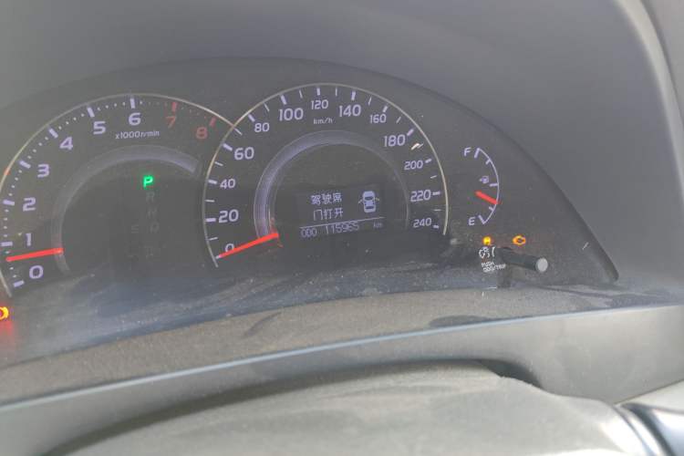Used Toyota Camry 2011 240G Luxury Anniversary Edition Odometer Close Up