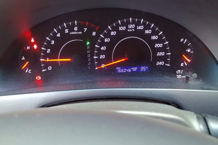 Used Toyota Camry 2011 200E Elite Sunroof Edition Odometer Close Up
