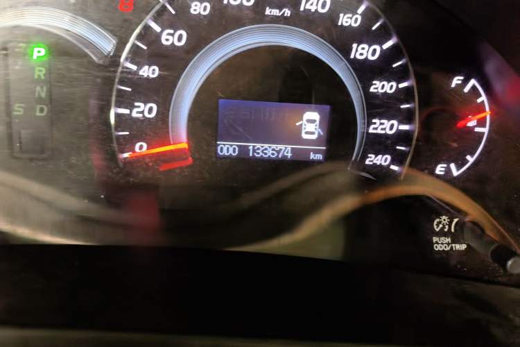 Used Toyota Camry 2011 240G Classic Anniversary Edition Odometer Close Up